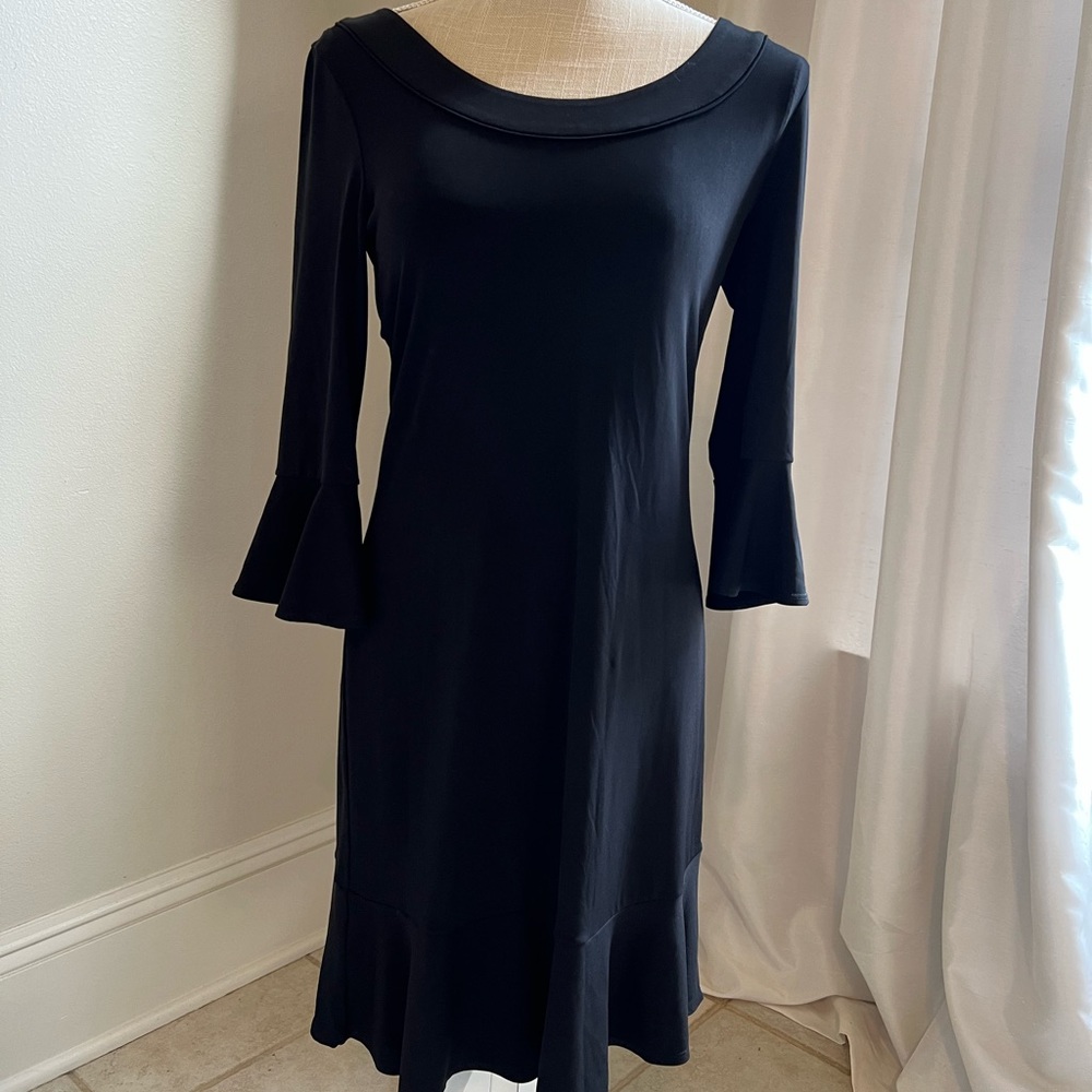 White House Black M womans size Small black dress
